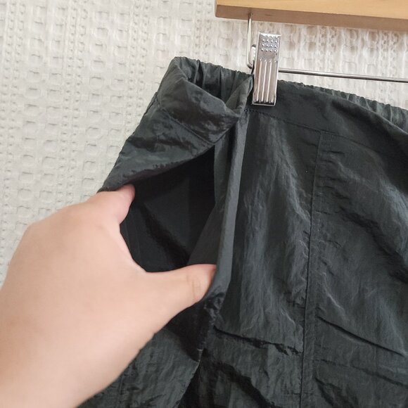 Wild Fable Women's Mid-Rise Wide Leg Parachute Pants Dark Green Size X-Large - Picture 5 of 12